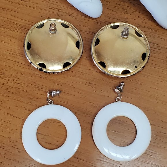 Vintage 1980's Pierced Earrings Set x2 | Plastic Stripes Metal Gold Splatter - Picture 2 of 10